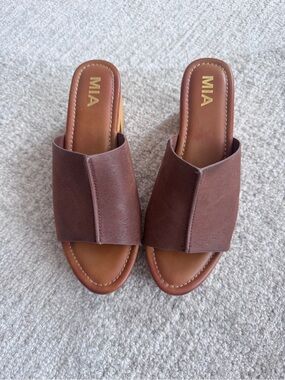 MIA Brown Suede Wood-Block Heel Slide Mules